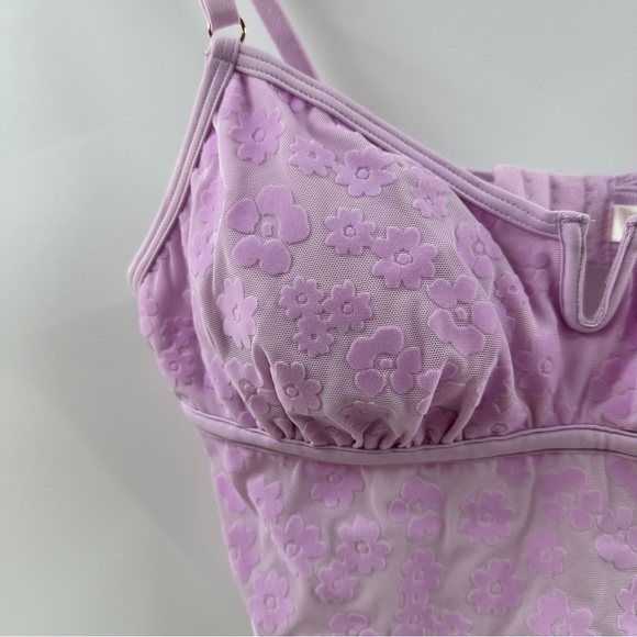 Victoria’s Secret PINK Lavender Bralette – Rose Gold Accents, Size Medium - Picture 2 of 6